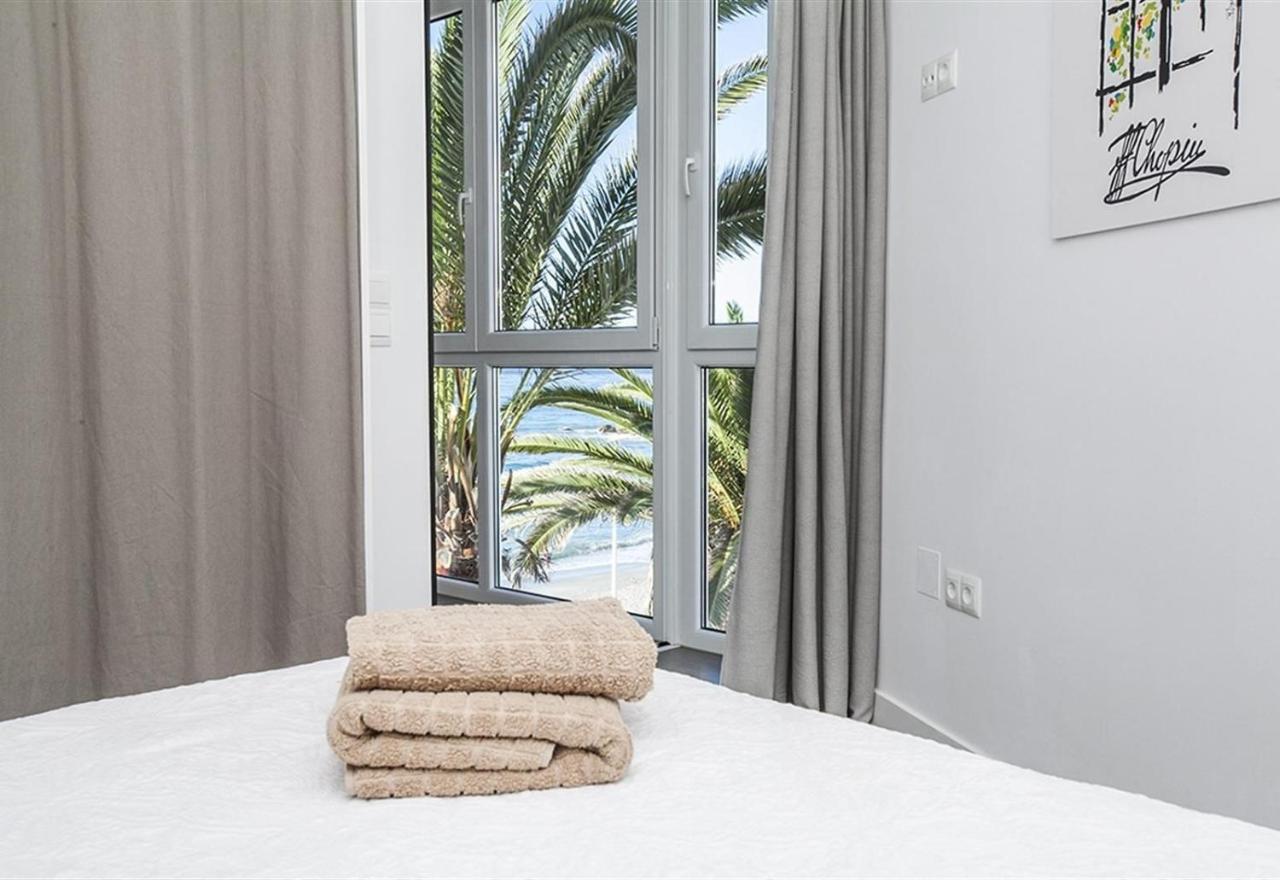 Super Front Line Modern New Apartm Nerja Exteriér fotografie